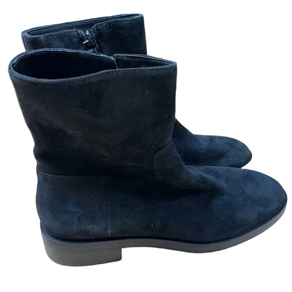 Stuart Weitzman NWOB Kye Black Suede Zip Bootie S4893 Size 6.5B Low Stacked Heel - Picture 3 of 10